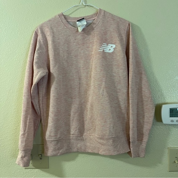 New Balance Women's Size Small Crew Neck Light Pink Heather Sweatshirt - Picture 3 of 9